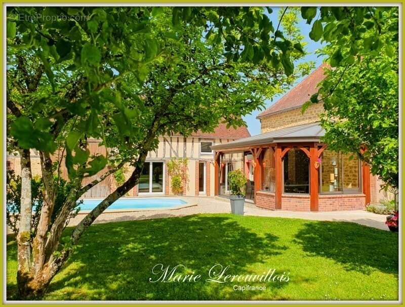 Maison à CHESSY-LES-PRES