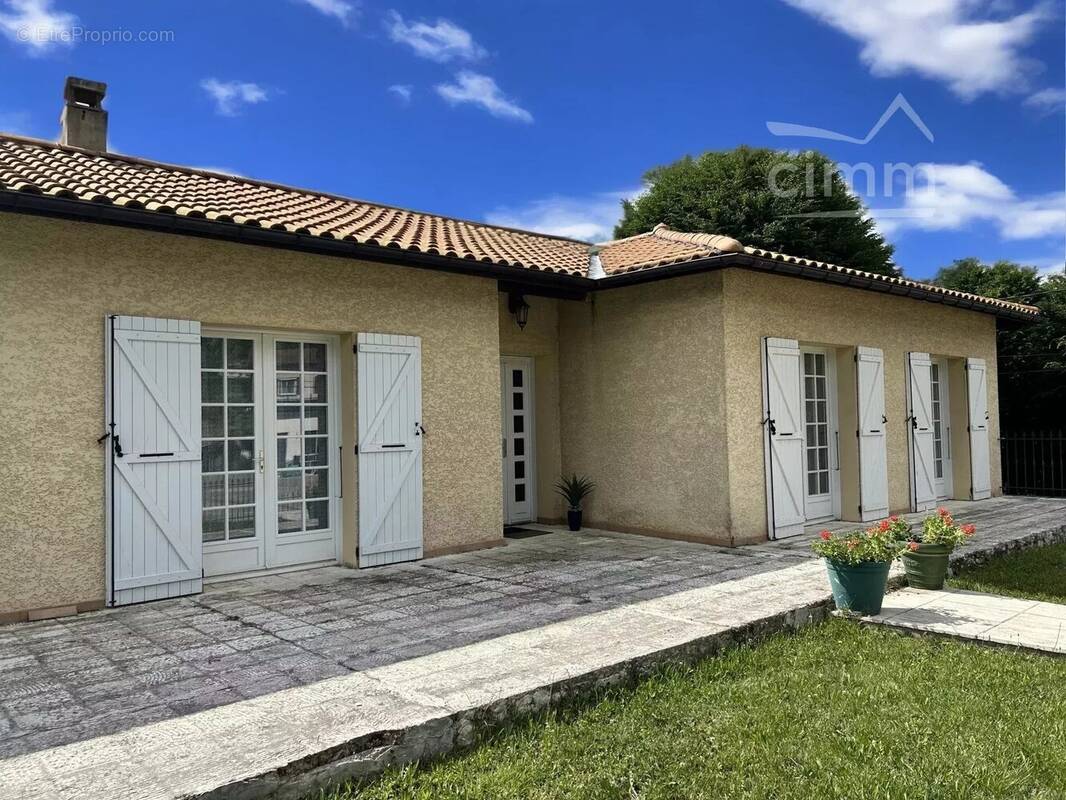 Maison à LE PEAGE-DE-ROUSSILLON