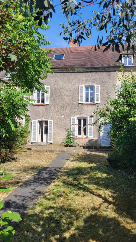 Maison à MONTIGNY-LES-CORMEILLES