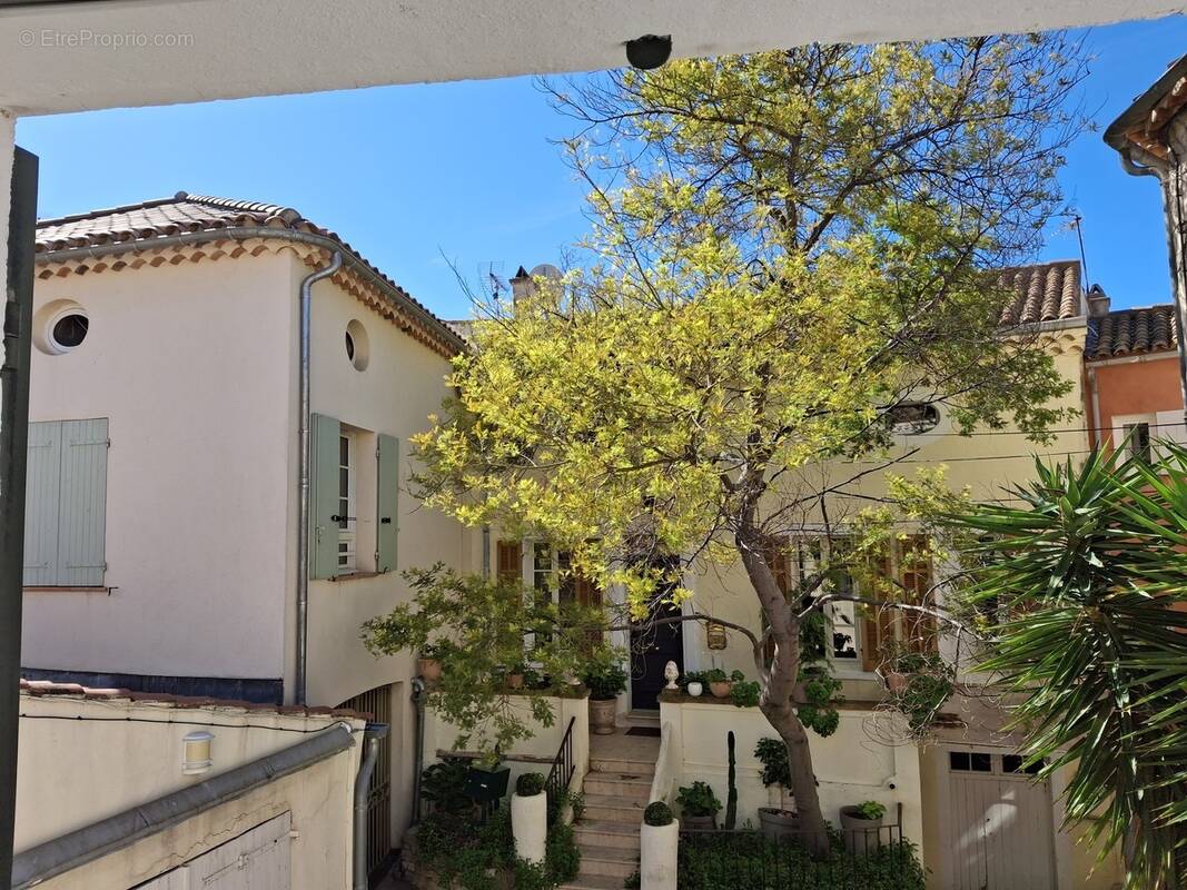 Appartement à LE CASTELLET