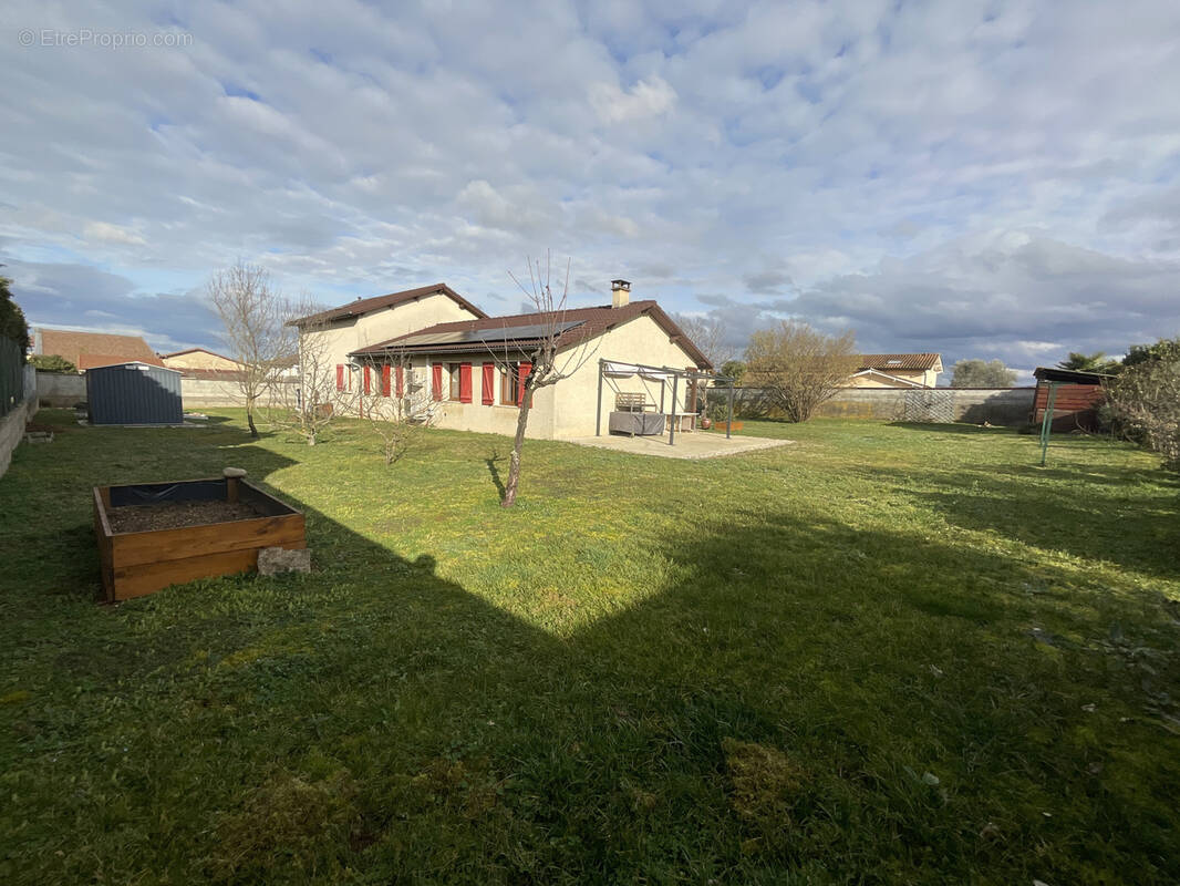 Maison à SATOLAS-ET-BONCE