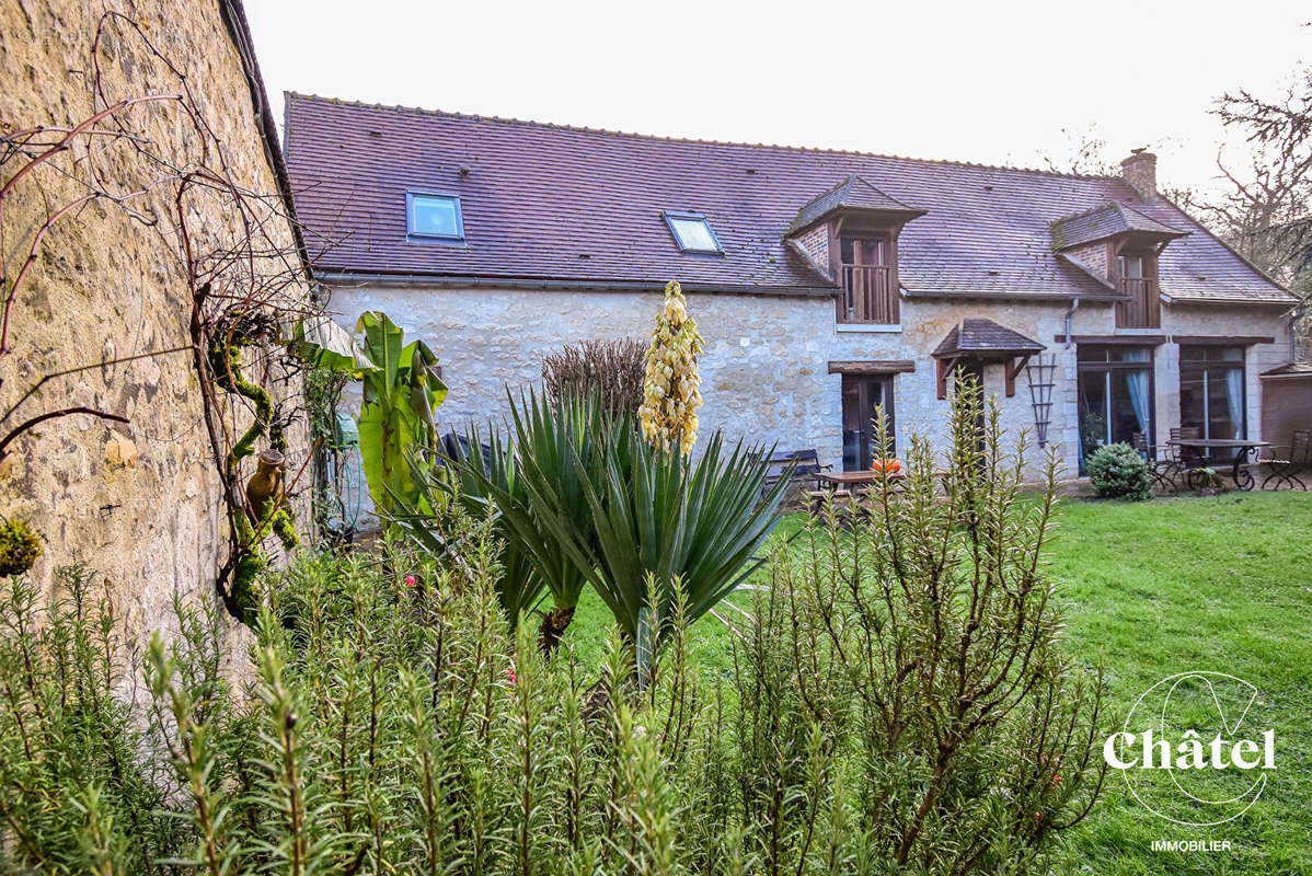 Maison à LA CHAPELLE-EN-SERVAL