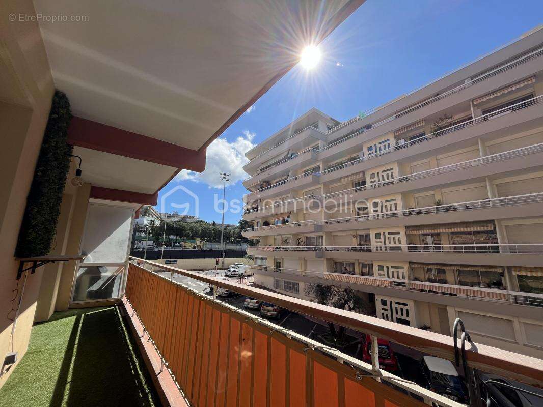 Appartement à LE CANNET