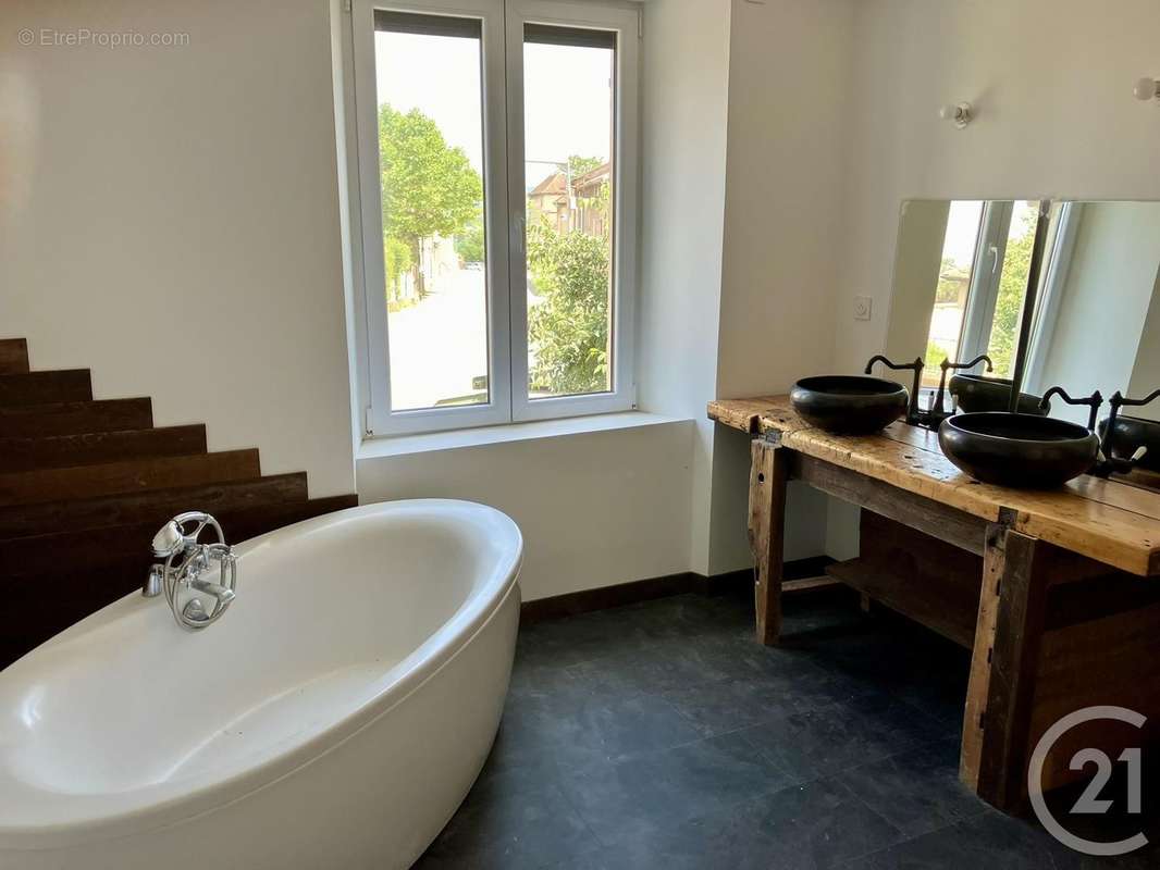 Appartement à BEAUREPAIRE