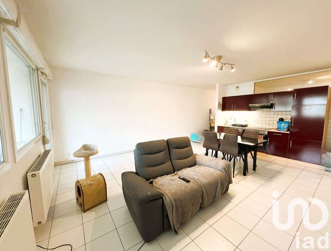 Photo 3 - Appartement à AUDUN-LE-TICHE