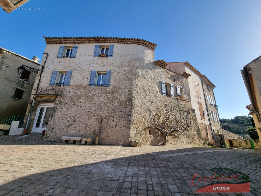 Maison à BAUDINARD-SUR-VERDON