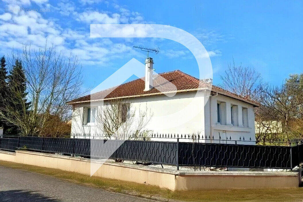 Maison à MONTMORENCY