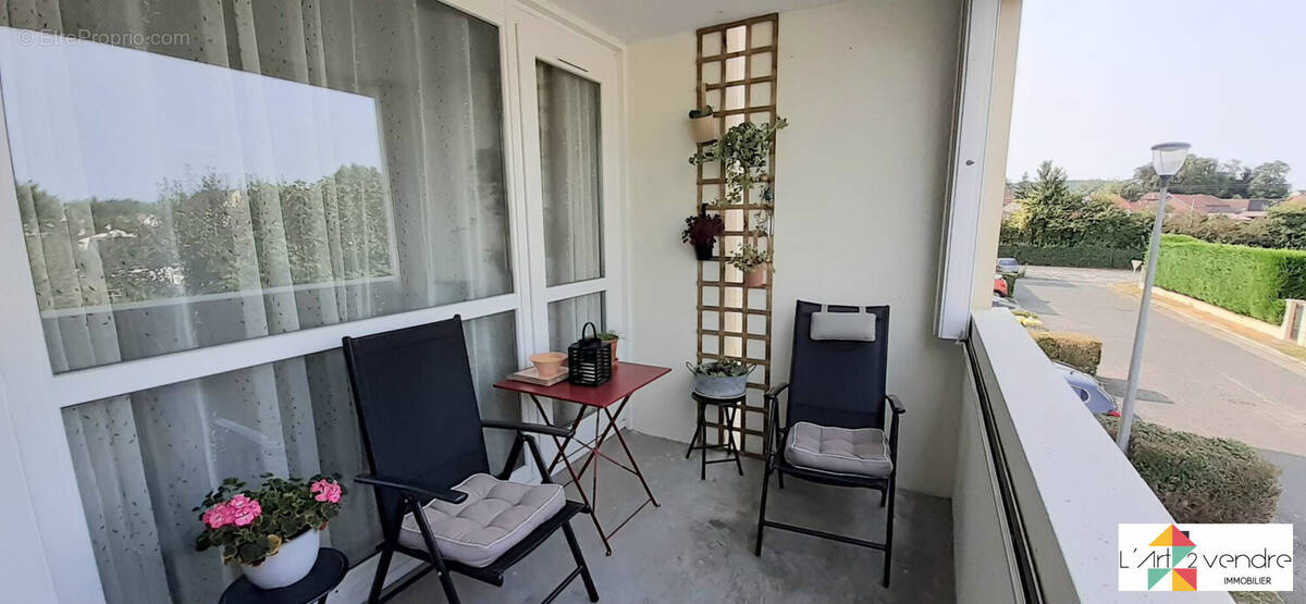 Appartement à LONGUEIL-ANNEL