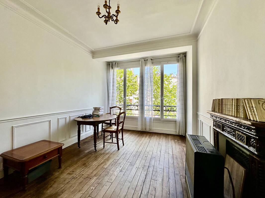 Appartement à PARIS-11E