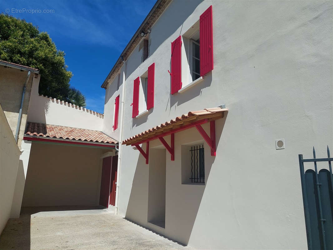 Maison à CASTETS-EN-DORTHE