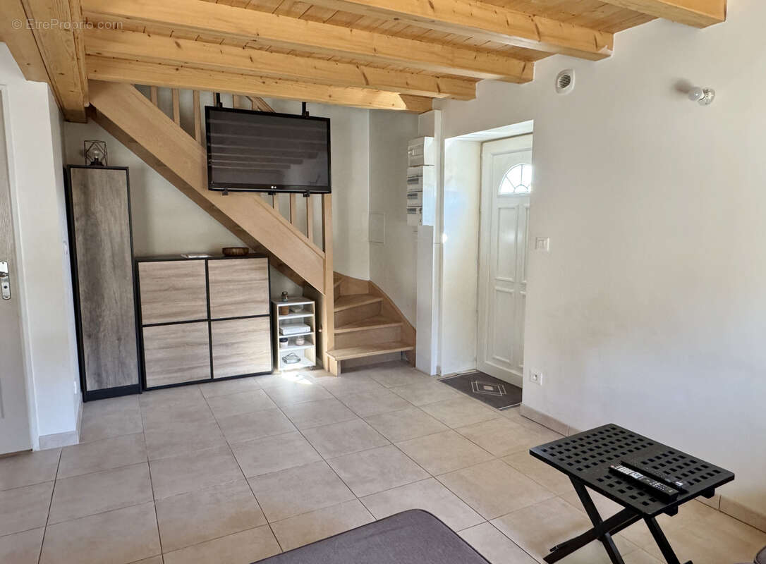 Appartement à CRAPONNE