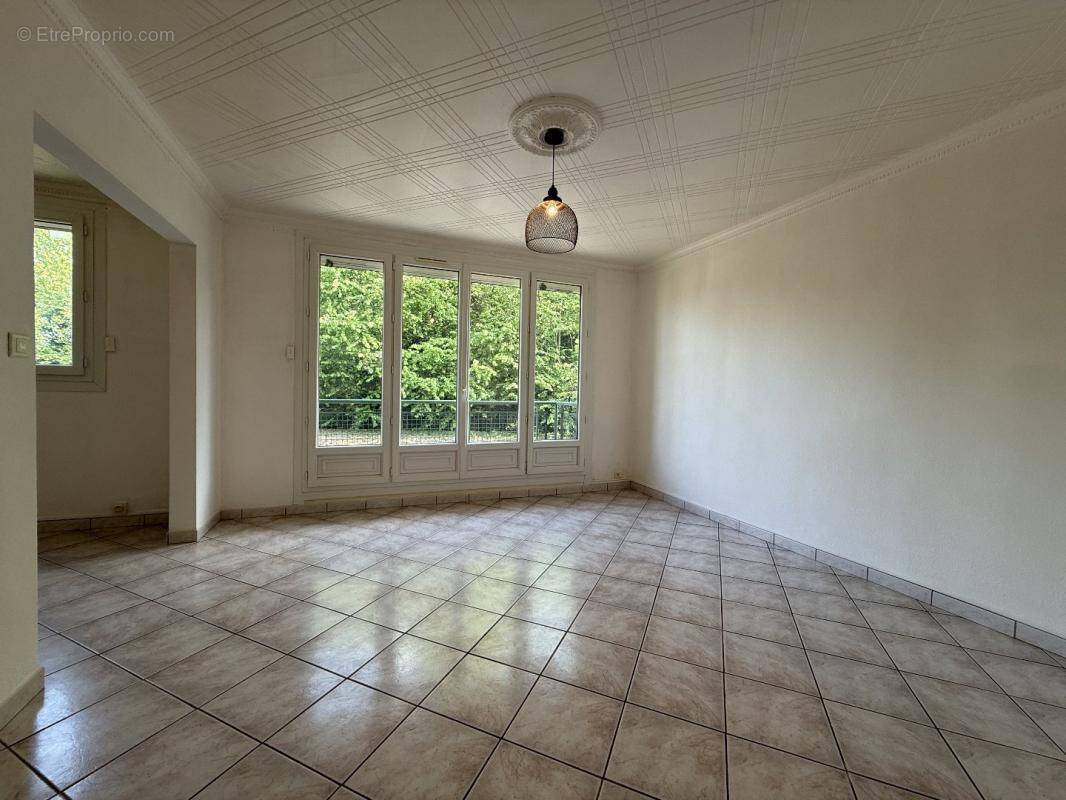 Appartement à ROUSIES