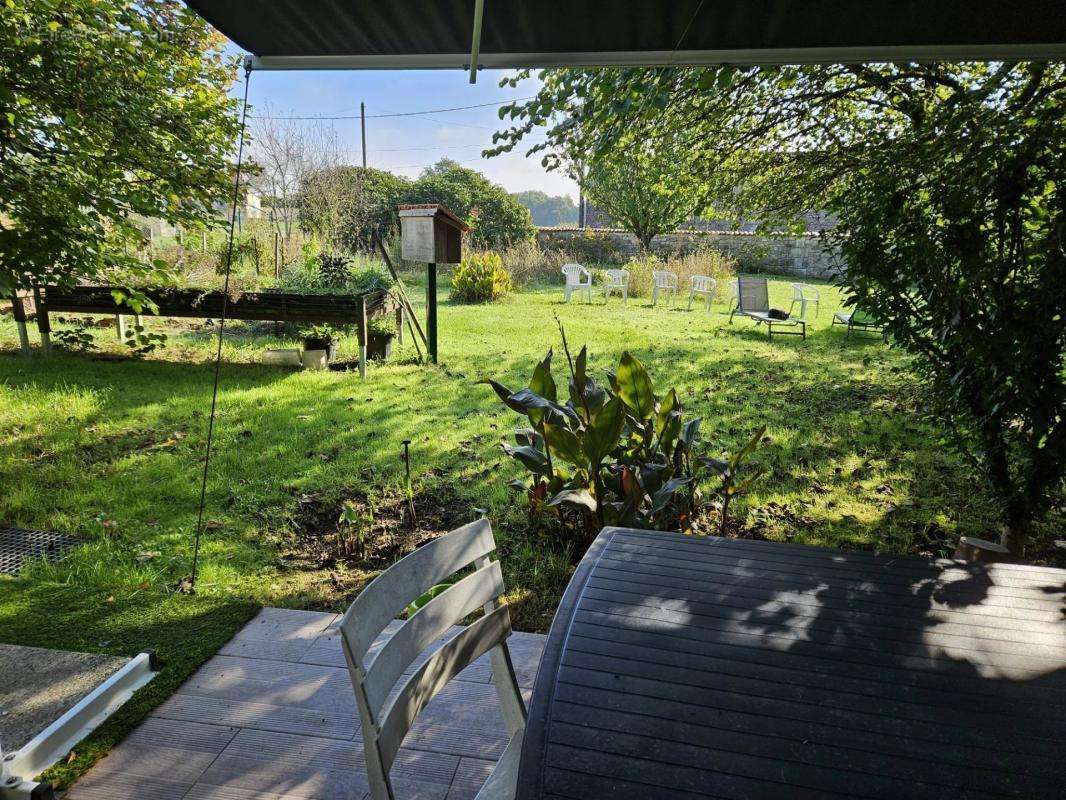Maison à BOURG-CHARENTE