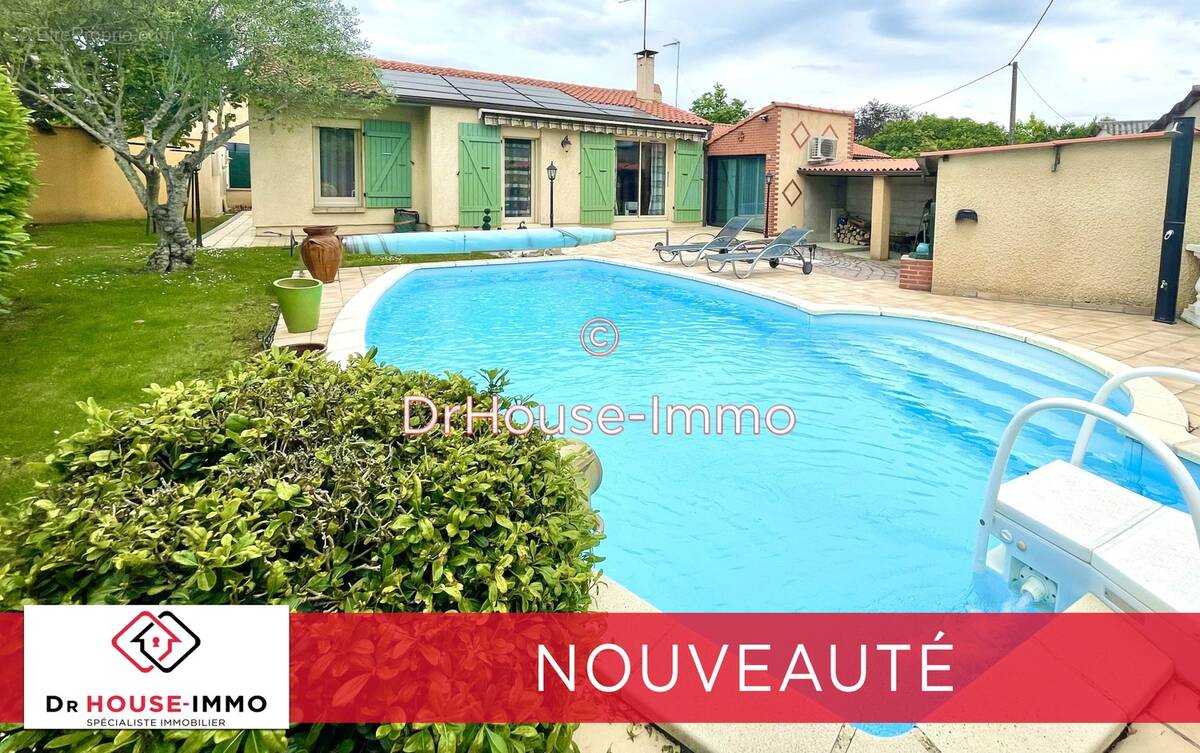 Maison à PINS-JUSTARET