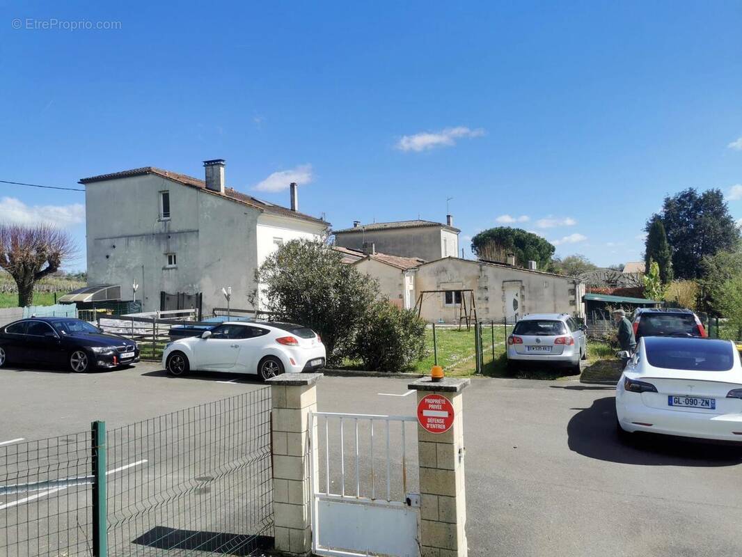 Photo 1 - Appartement à FRONSAC