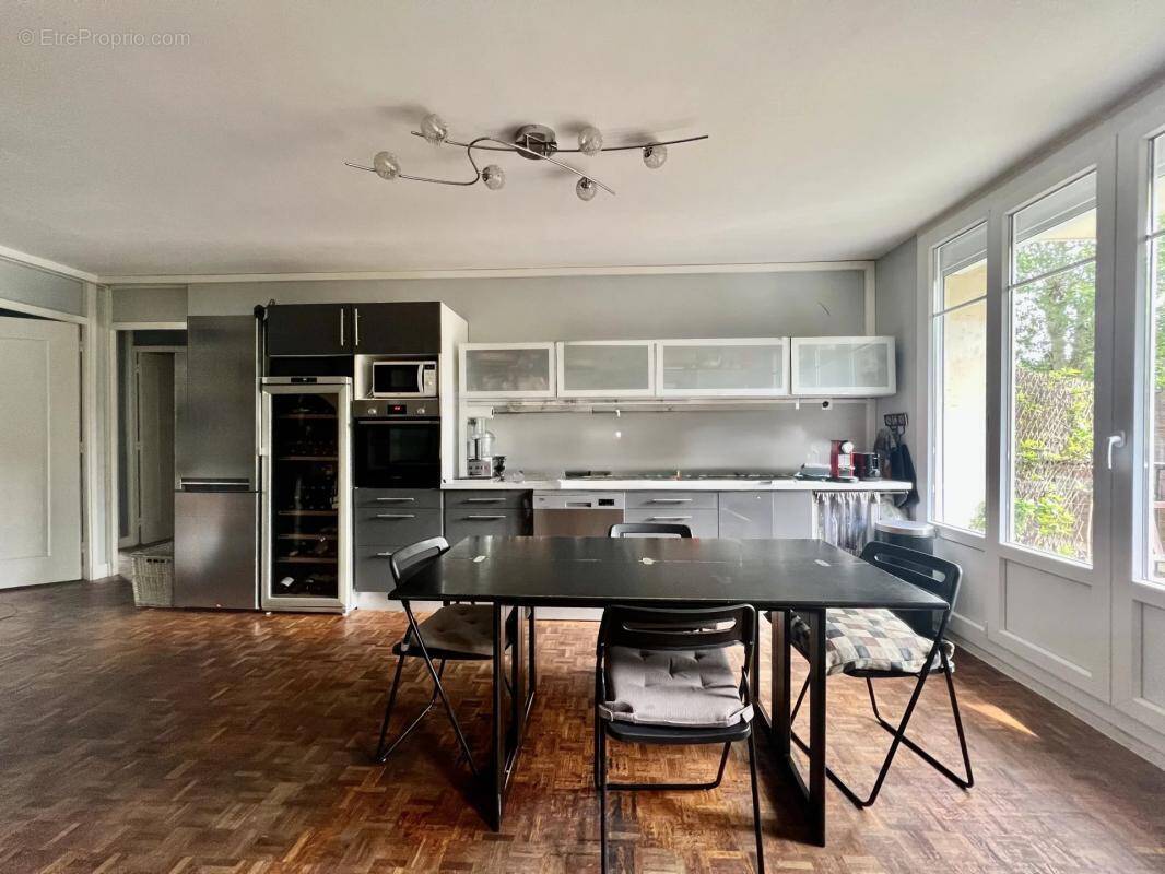 Appartement à BOUGIVAL