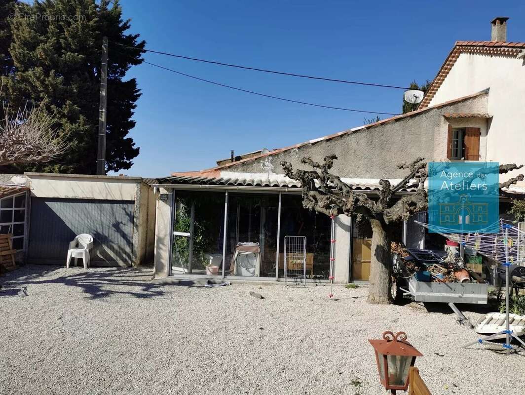 Maison à ORGON