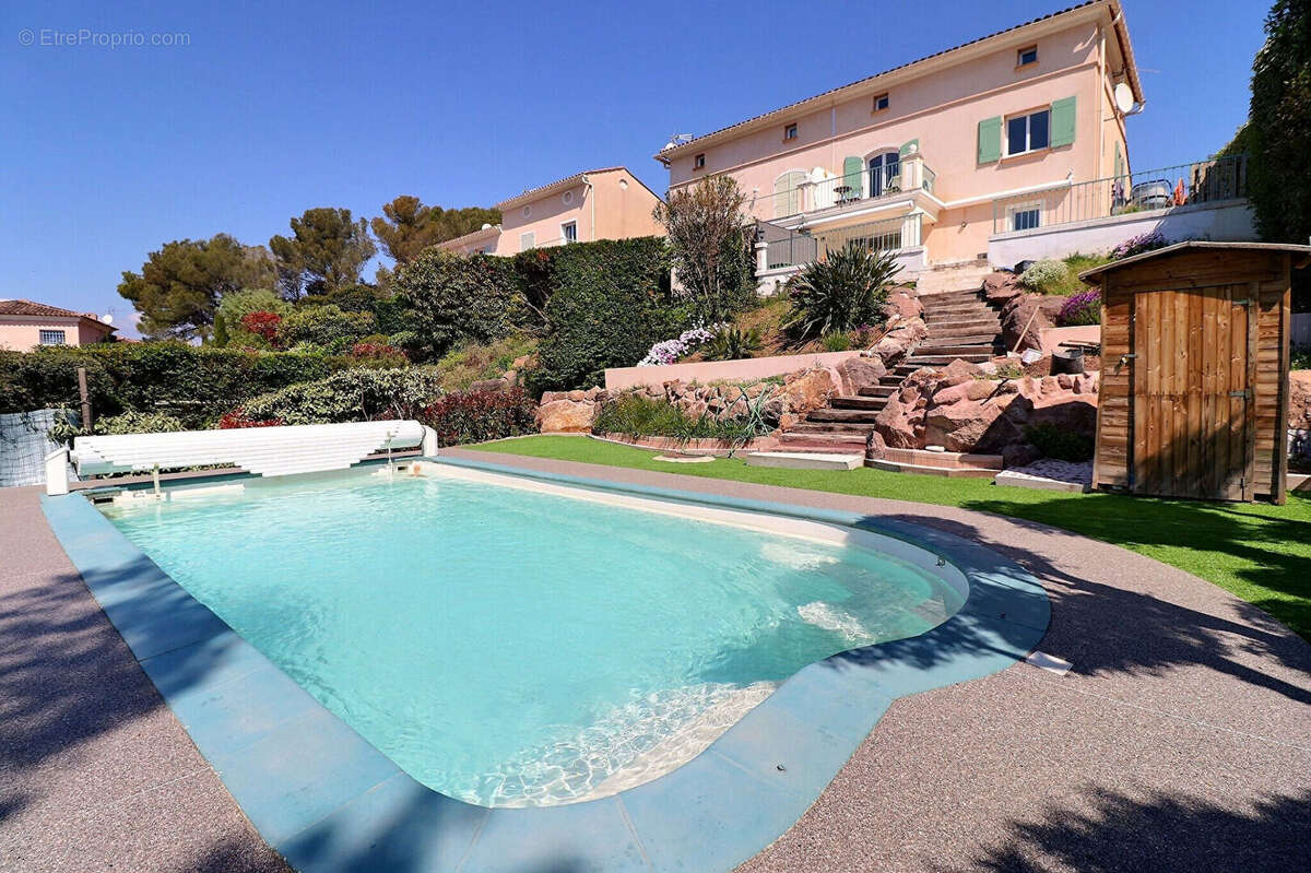 Maison à SAINT-RAPHAEL