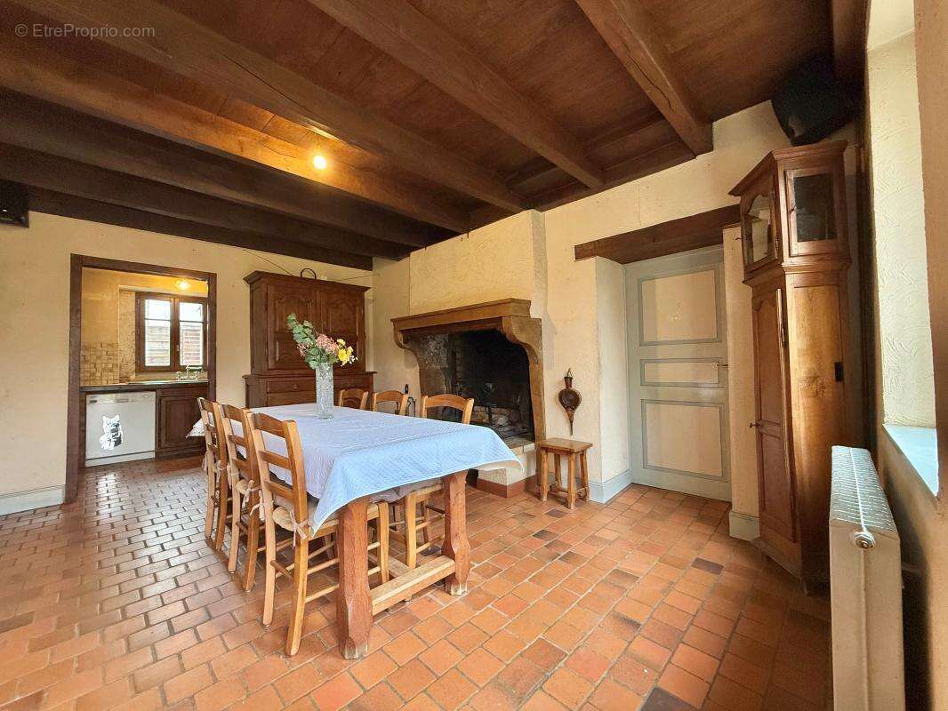 Maison à ARC-SUR-TILLE