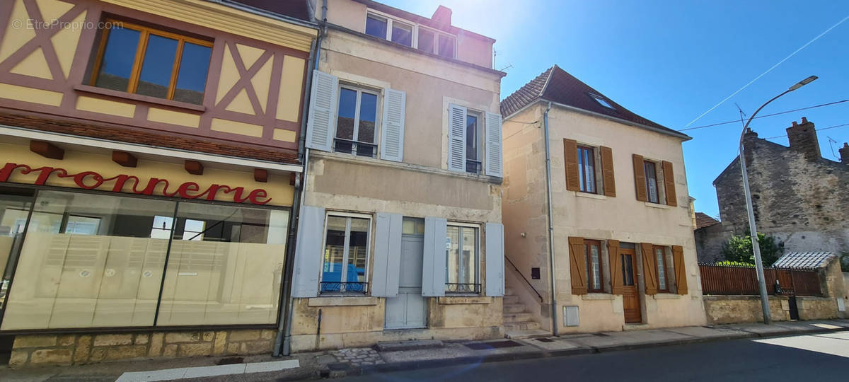 Maison à CLAMECY
