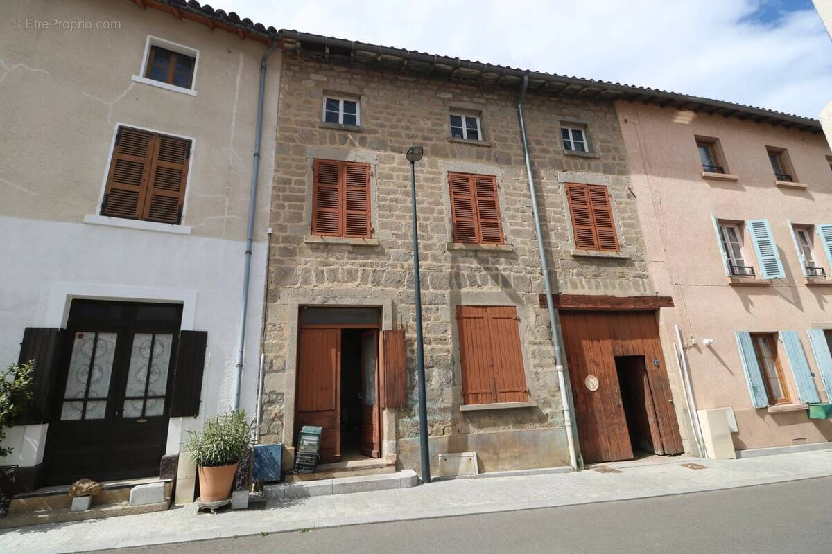 Maison à THURINS