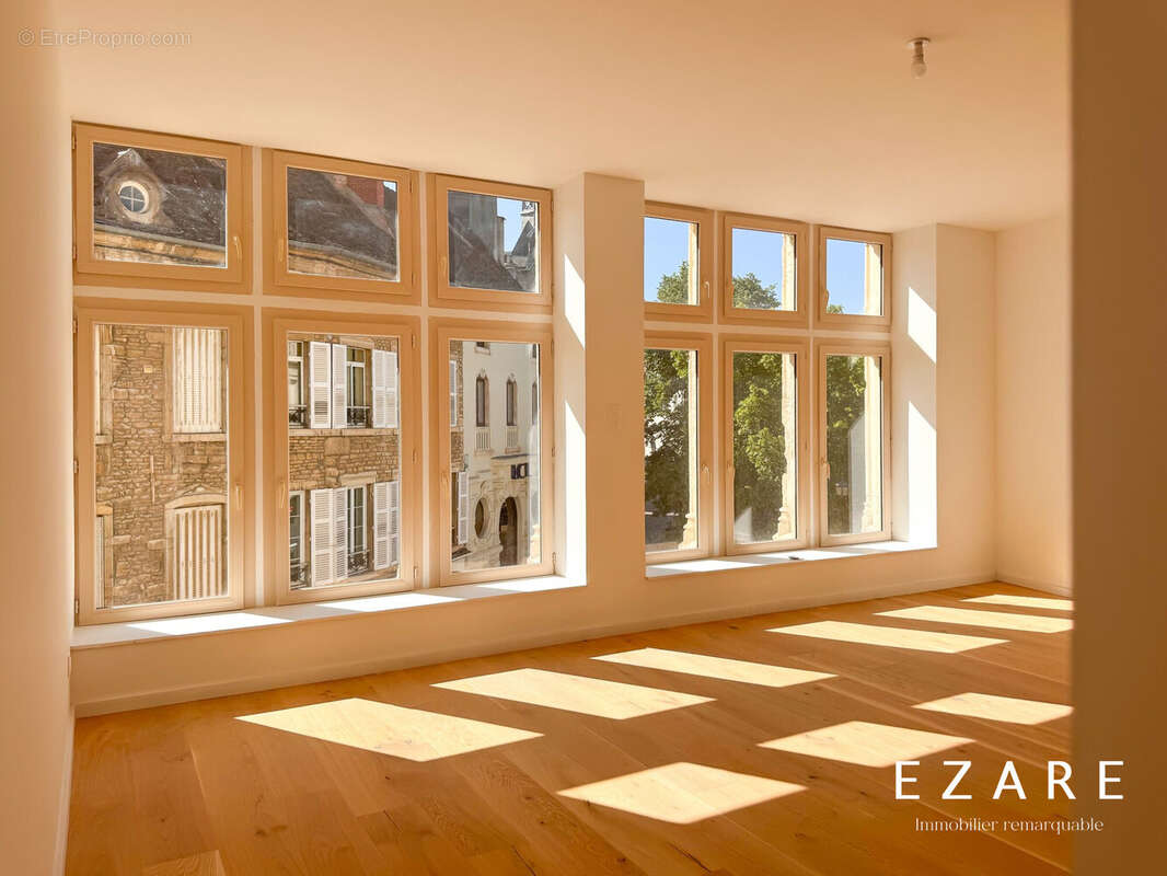 Pièce de vie  - Appartement à BEAUNE