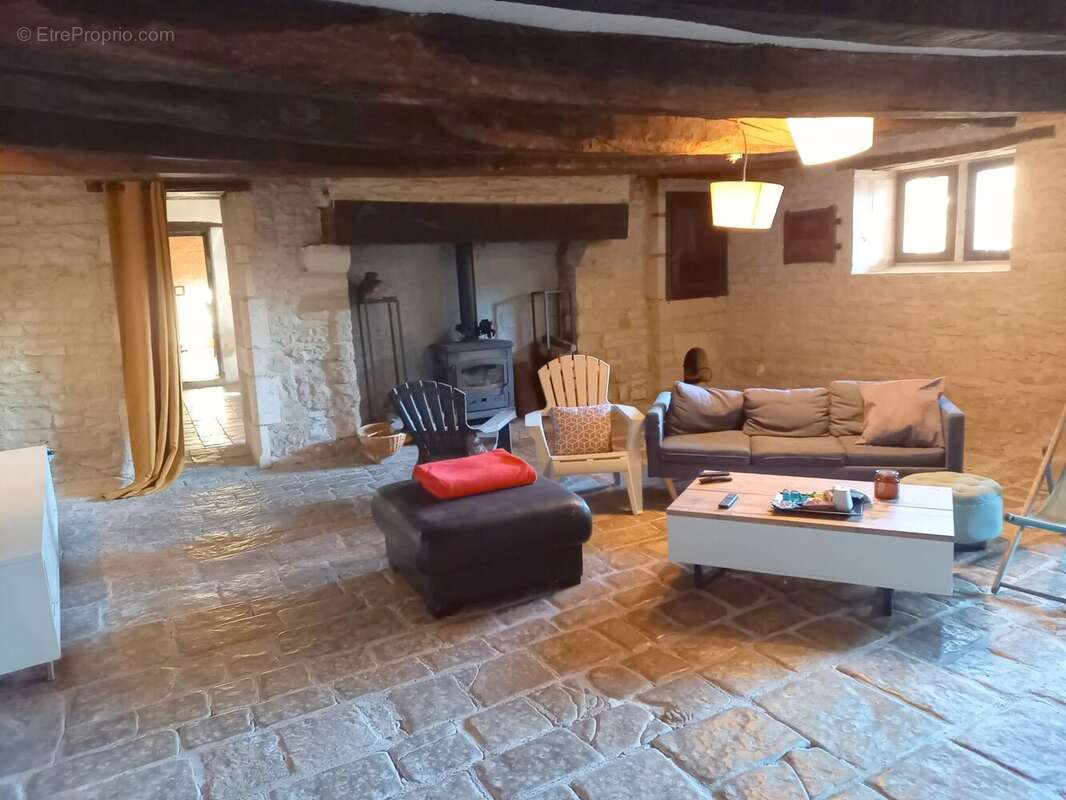 Maison à MAINE-DE-BOIXE