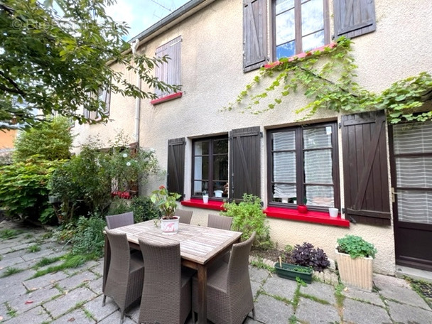 Maison à PARIS-20E