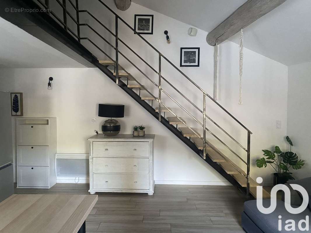 Photo 2 - Appartement à FONTAINE-DE-VAUCLUSE