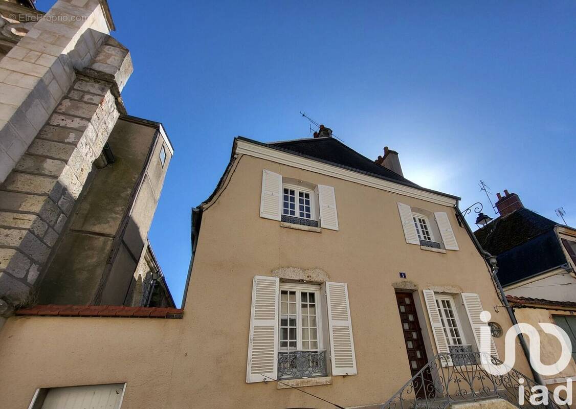 Photo 1 - Maison à CHATILLON-COLIGNY