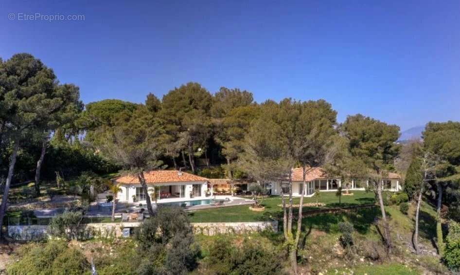 Maison à MOUGINS