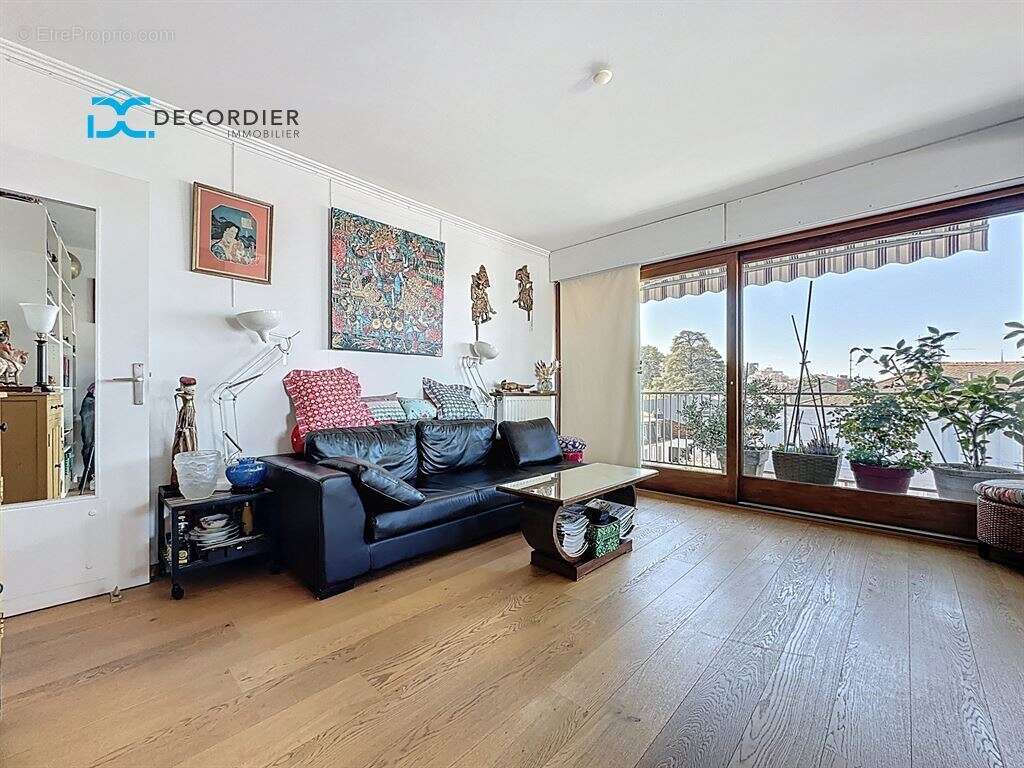 Appartement à EVIAN-LES-BAINS