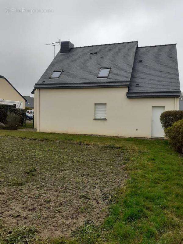 Maison à LECOUSSE