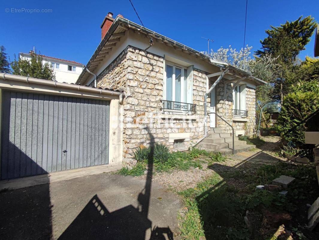 Maison à DEUIL-LA-BARRE