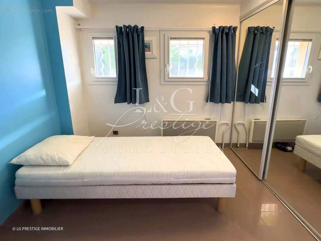 Appartement à MANDELIEU-LA-NAPOULE