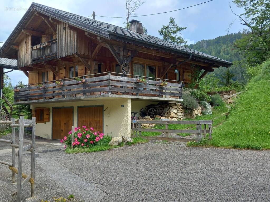 Maison à UGINE