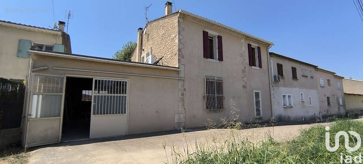 Photo 3 - Maison à GENERAC