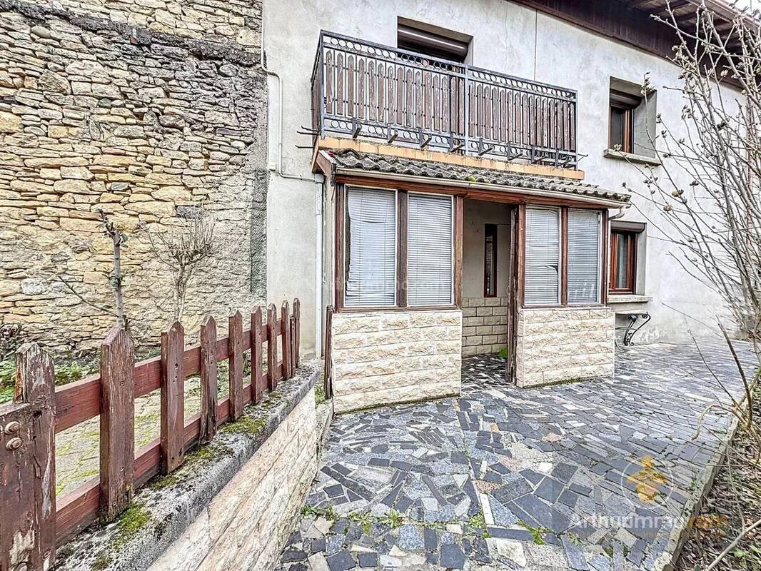 Maison à L&#039;ISLE-D&#039;ABEAU