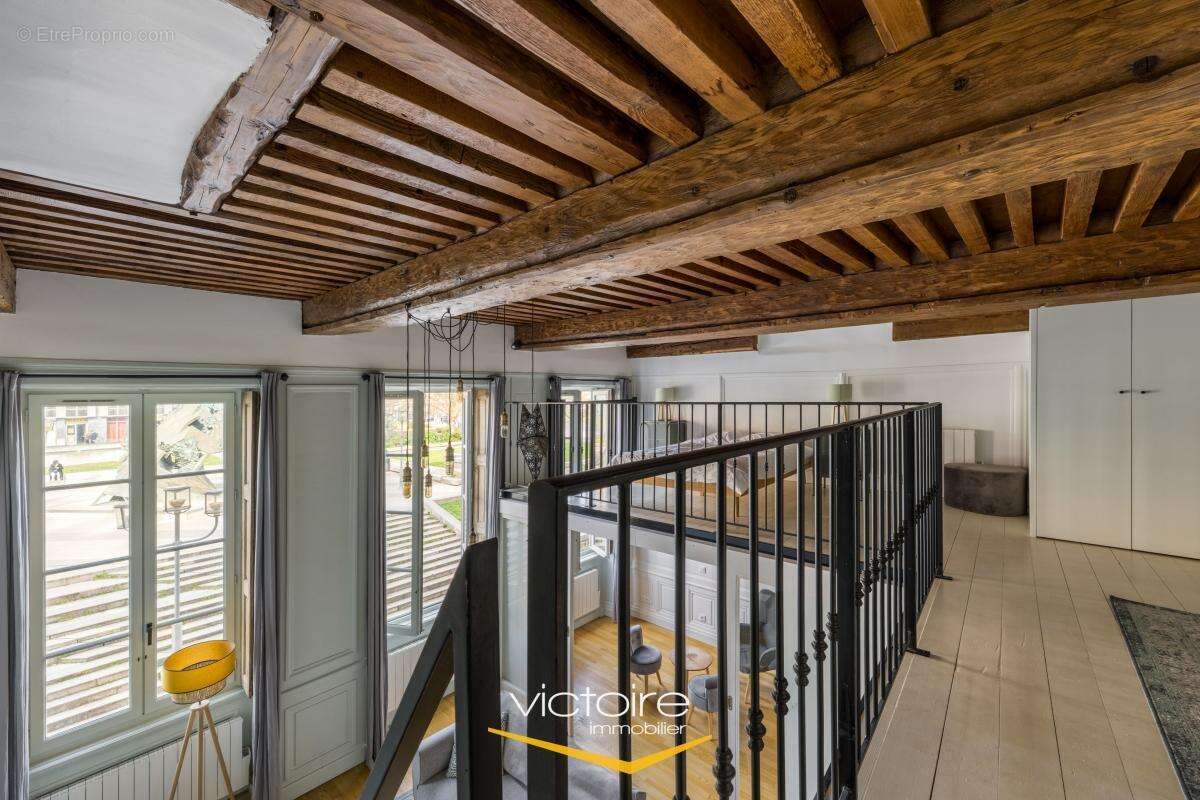 Appartement à LYON-1E
