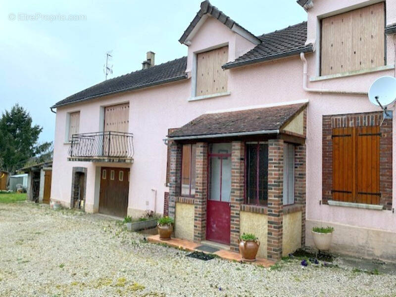 Maison à ARCES-DILO