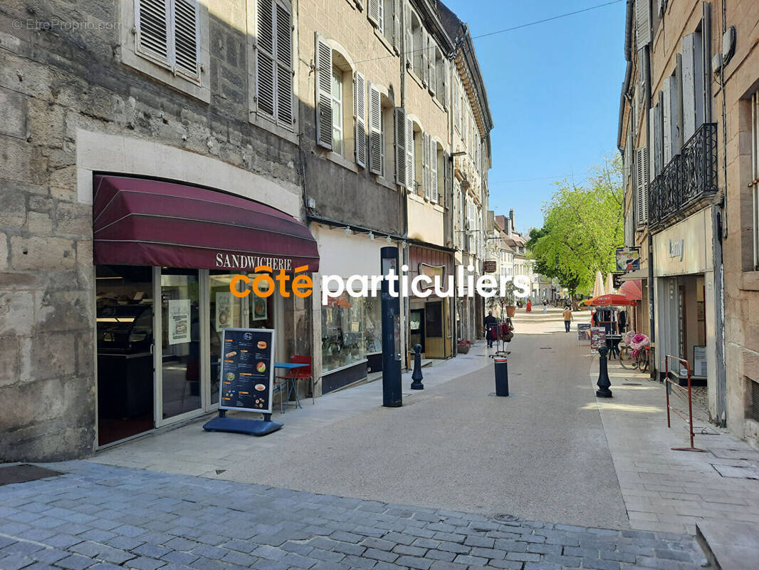 Commerce à DOLE