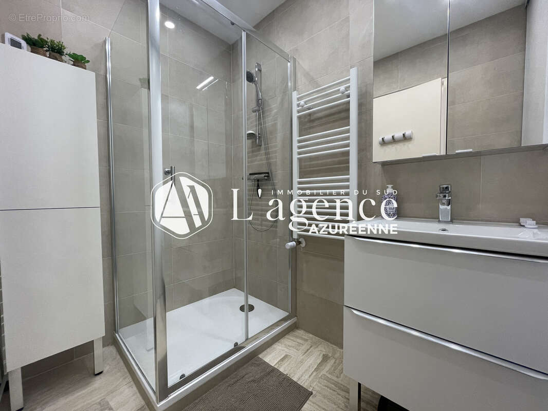 Appartement à MANDELIEU-LA-NAPOULE
