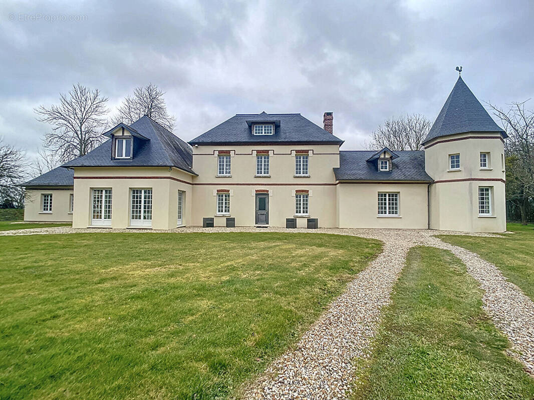 Maison à CORMEILLES