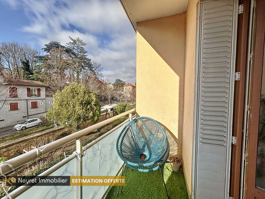 Appartement à OULLINS