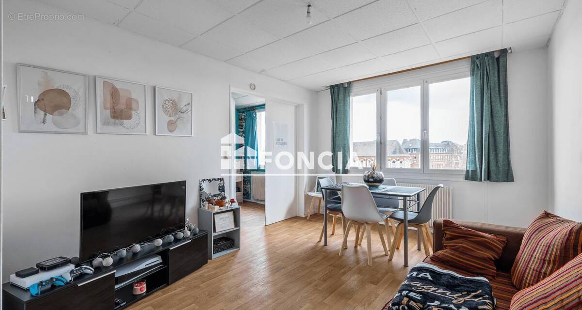 Appartement à MONT-SAINT-AIGNAN