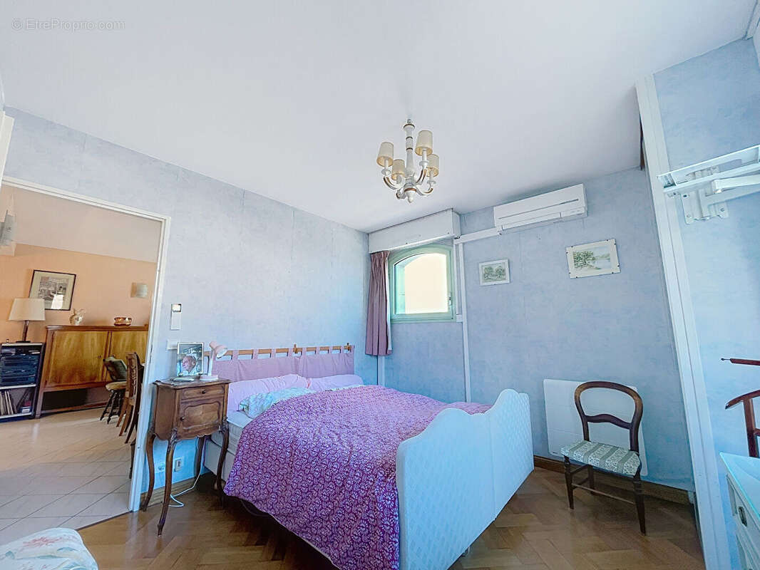 Appartement à SAINT-MAUR-DES-FOSSES