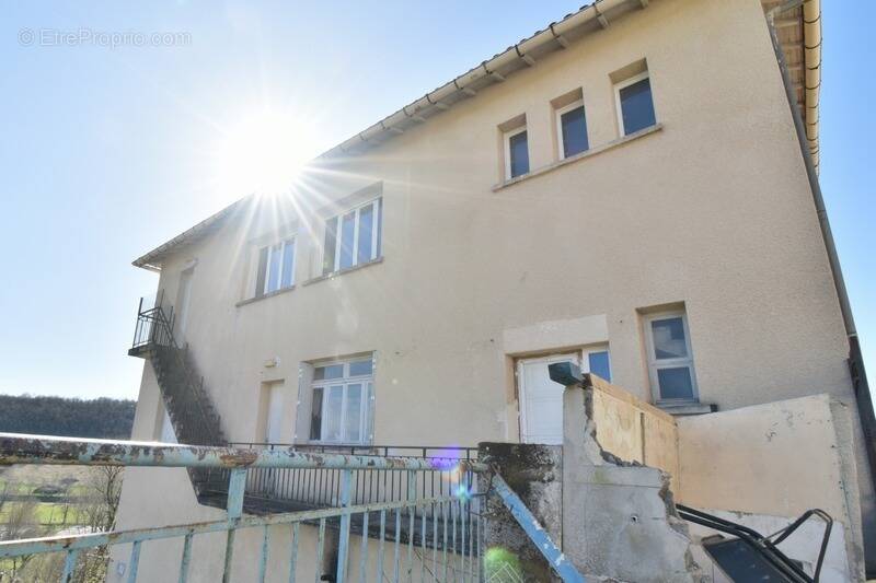 Appartement à MONTAIGU-DE-QUERCY