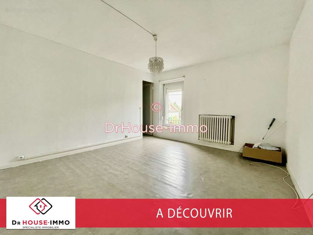 Maison à QUAROUBLE