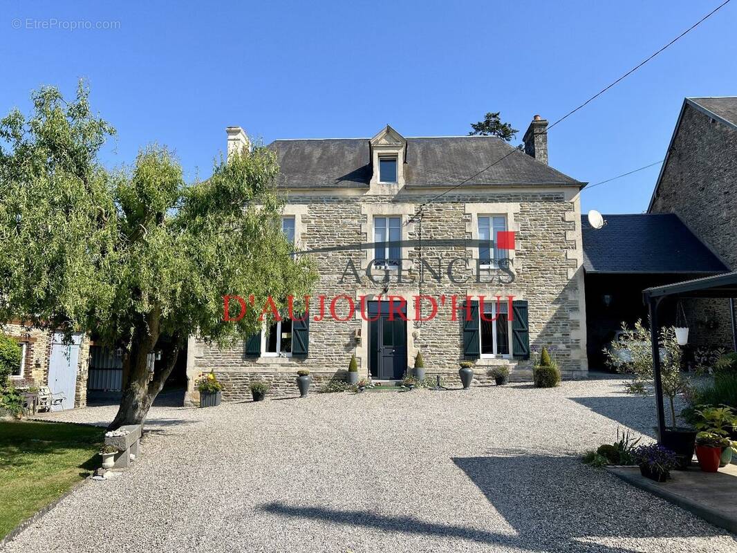 Maison à SALLEN