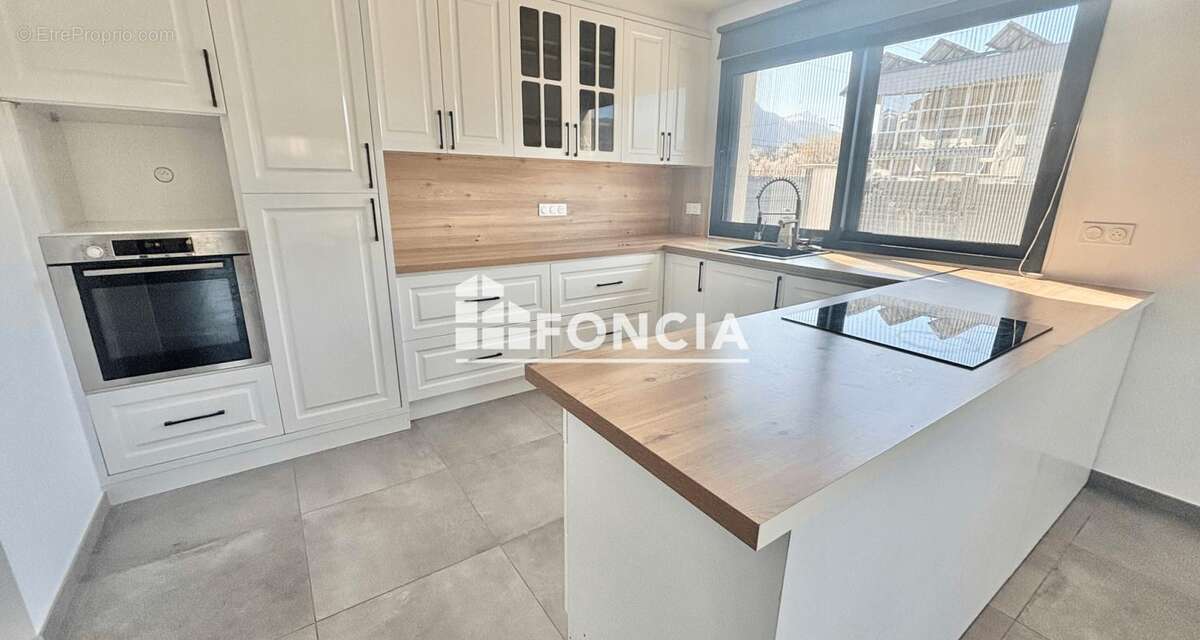 Maison à SCIONZIER